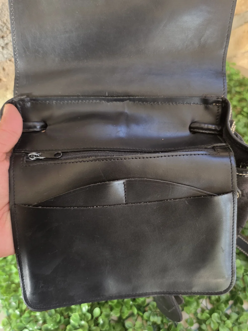 Dooney & Bourke 🖤​classic vintage